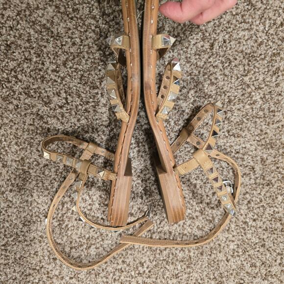 Women's Steve Madden "Travel" Studded Strappy Sandals | Size 7.5 - Picture 5 of 7